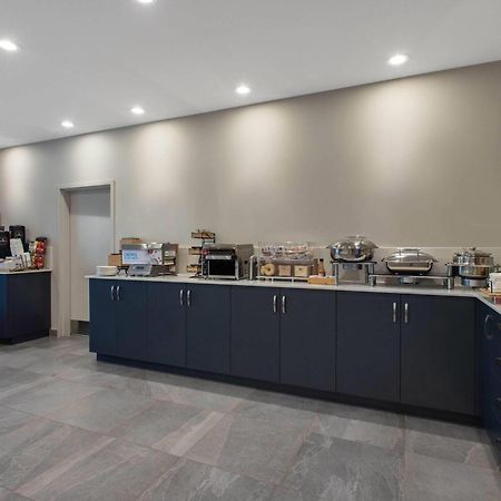 Microtel Inn & Suites By Wyndham Mont Tremblant Buitenkant foto