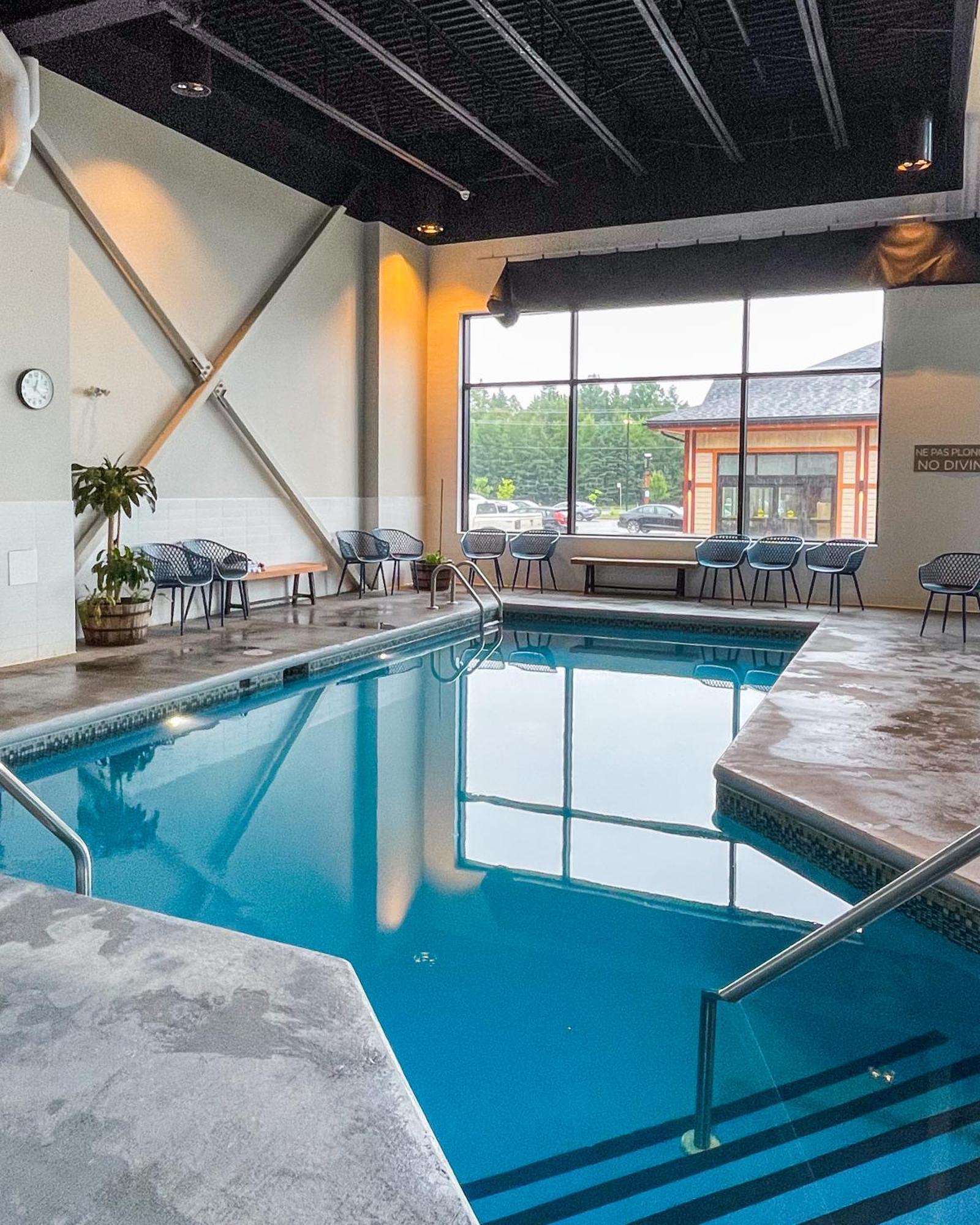 Microtel Inn & Suites By Wyndham Mont Tremblant Buitenkant foto