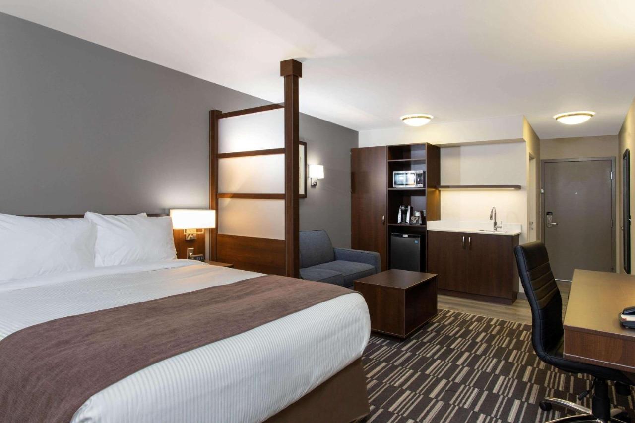 Microtel Inn & Suites By Wyndham Mont Tremblant Buitenkant foto